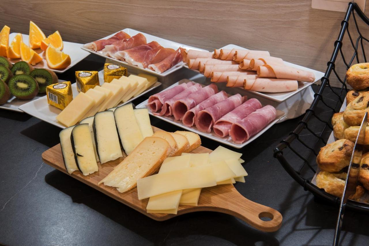 Mercure Paris Pont De Levallois Neuilly Екстериор снимка